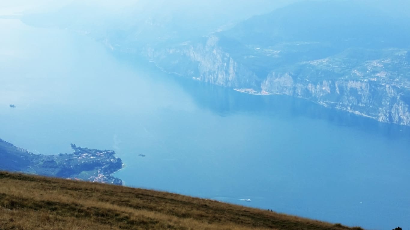 Wissenswertes über den Gardasee - Blick vom Monte Baldo im Herbst